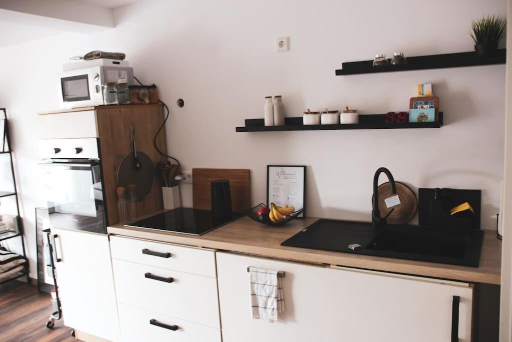 Schoene Wohnung Top Lage Koeln Work & Relax & Travel Frechen Bagian luar foto