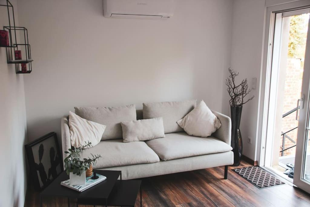 Schoene Wohnung Top Lage Koeln Work & Relax & Travel Frechen Bagian luar foto